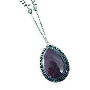 WHBM Long Chain Pendant Necklace Crystals Bold Oval Stone Burgundy Red Silver